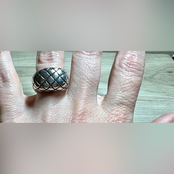 Vintage Modernist Sterling Silver Lattice Engraved Dome Ring, Size 5.75, 10g - Picture 8 of 11